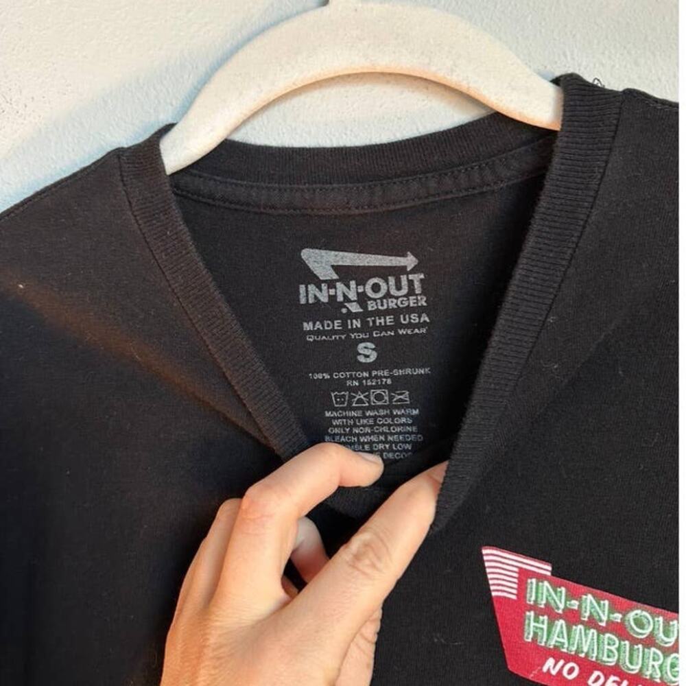 In-N-Out Burger Black Texas Graphic Logo Short Sleeve T-Shirt Small - Picture 5 of 5